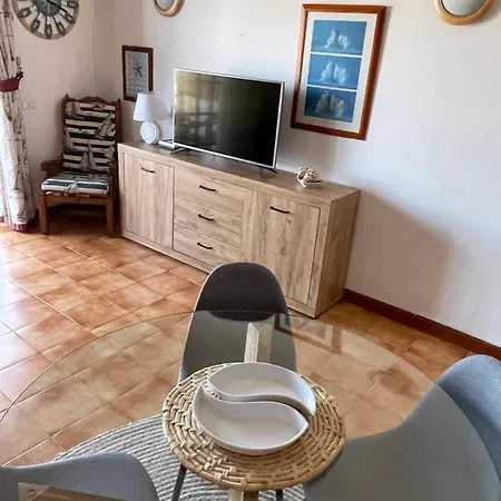 Apartment La Marina *