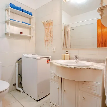 La Marina Daire Acantilado de los Gigantes